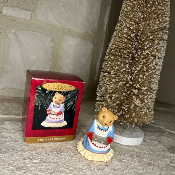 Hallmark keepsake ornament The Bearingers Mama  Bearinger - Picture 2 of 2